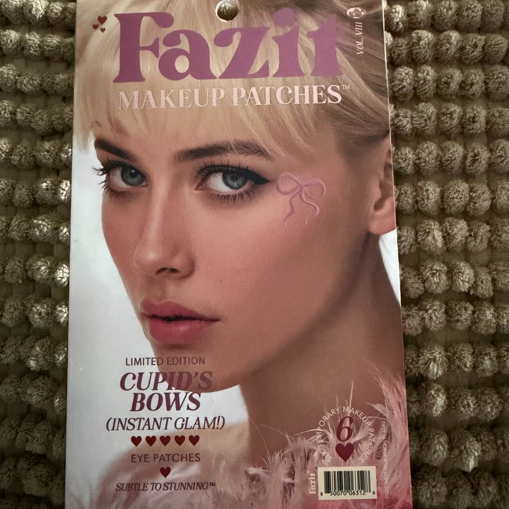 FAZIT MAKEUP PATCHES Limited Edition CUPID’S BOWS 
Makeup Eye Patches